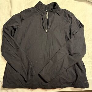 Mondetta Athletic Black Pullover Top